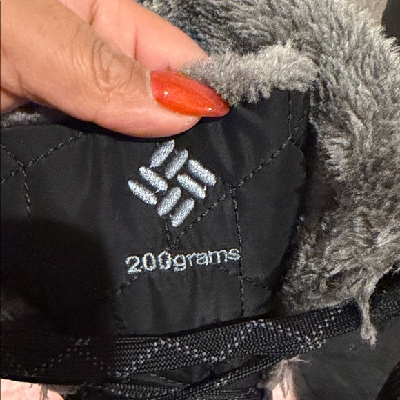 Columbia Women's Black Quilted Winter Boots - Picture 4 of 6